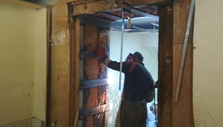 Резка и усиление проёма Резка и усиление проёма